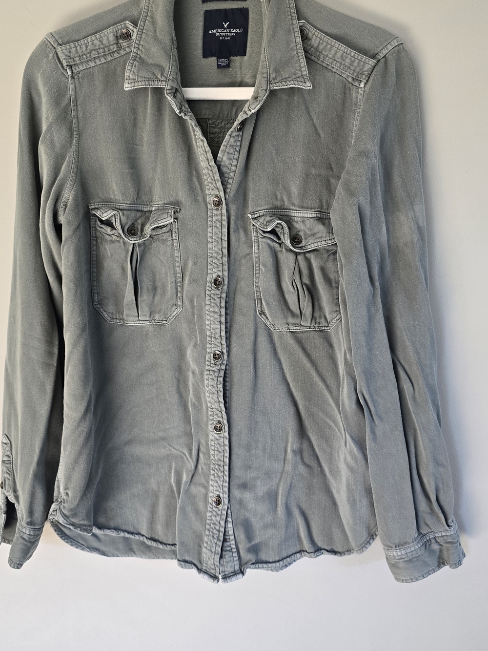American Eagle Outfitters Boyfriend Fit Utility Button Down Shirt